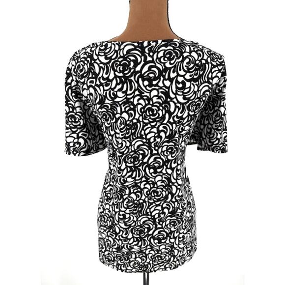 Lane Bryant Ruched Top with Black and White Roses and a Deep V-Neckline – 22/24 - Picture 3 of 6